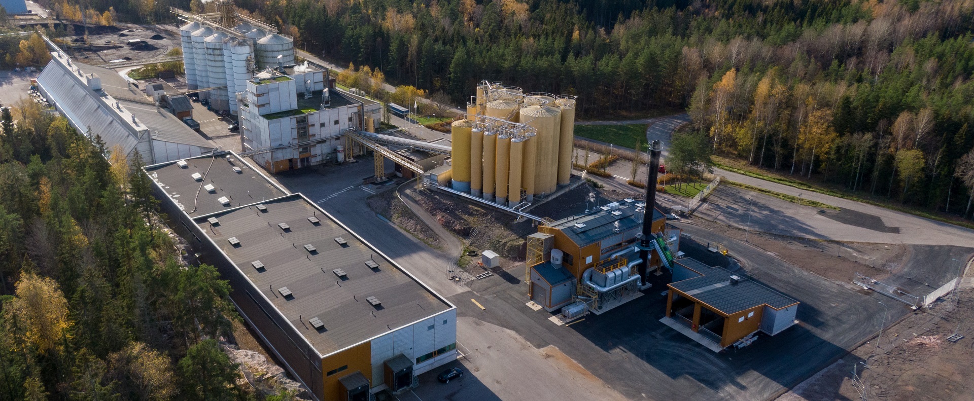 En lösning för att hantera luktolägenheterna från oljepresseriet i Kantvik – en katalytisk brännare som avlägsnar lukter tas i bruk under sommaren 2023